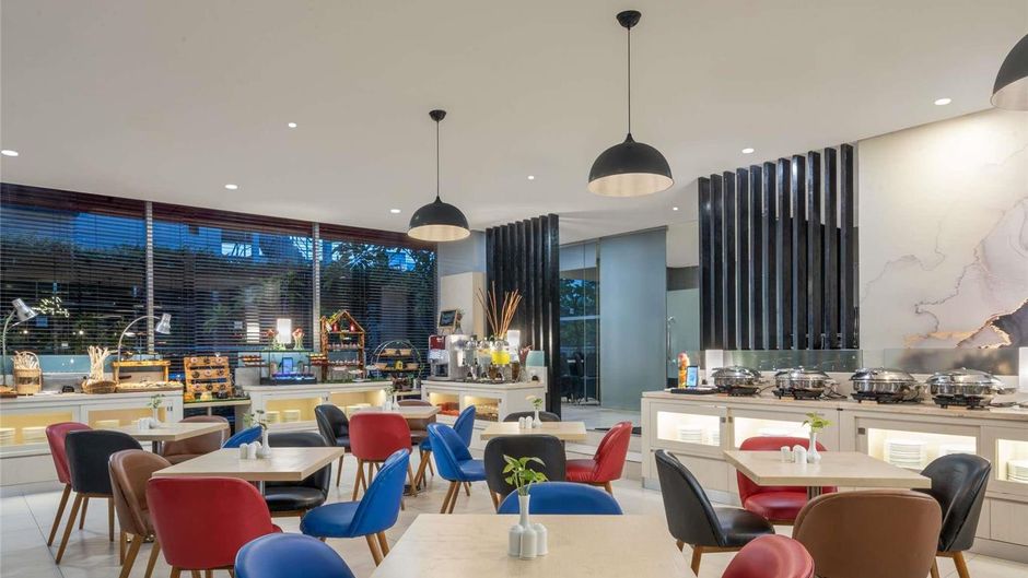 Ibis Jakarta Senen Restaurant