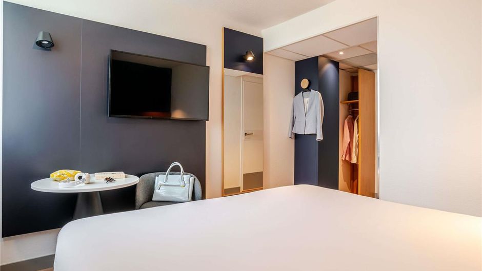 Ibis Bordeaux St Emilion Hotel Room