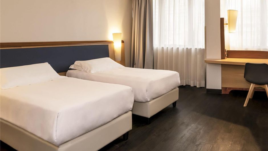 Mercure Eur Roma West Room