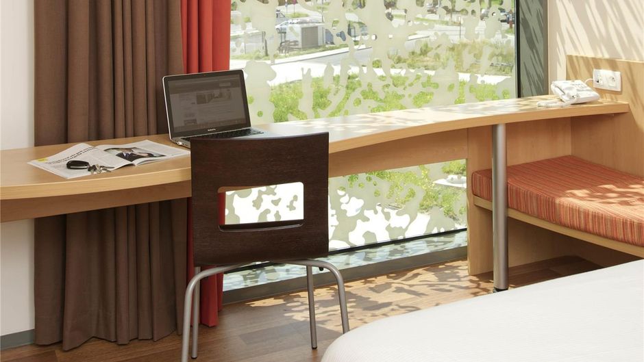 Ibis Heverlee Room