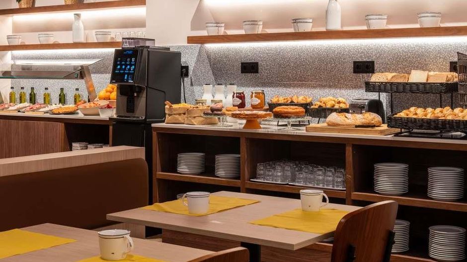 Ibis Styles Zaragoza Centro Restaurant