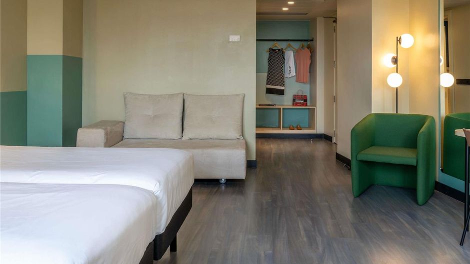 Ibis Styles Zaragoza Centro Room
