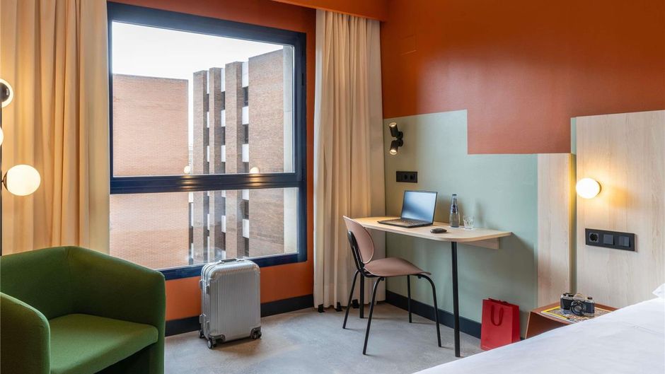 Ibis Styles Zaragoza Centro Exterior
