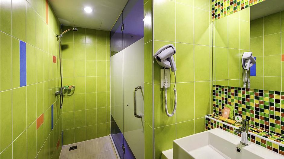 Ibis Styles KL Fraser Business Room