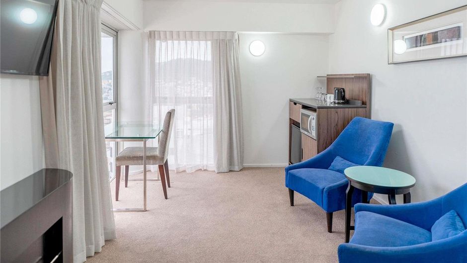 Mantra Central Wellington Room