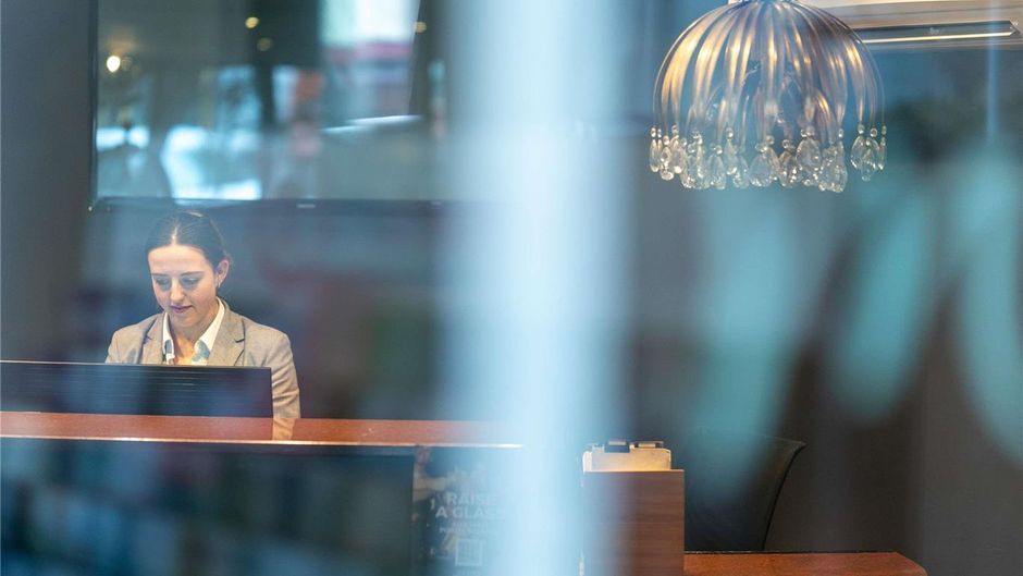 Mantra Central Wellington Exterior