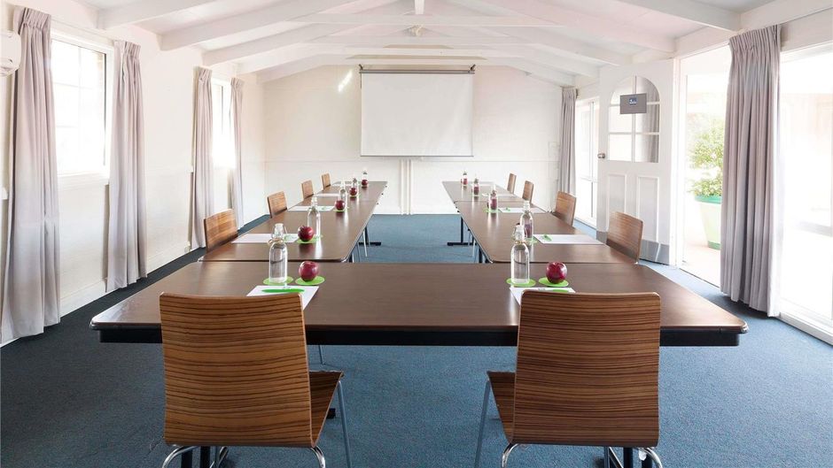 Ibis Styles Canberra Meeting