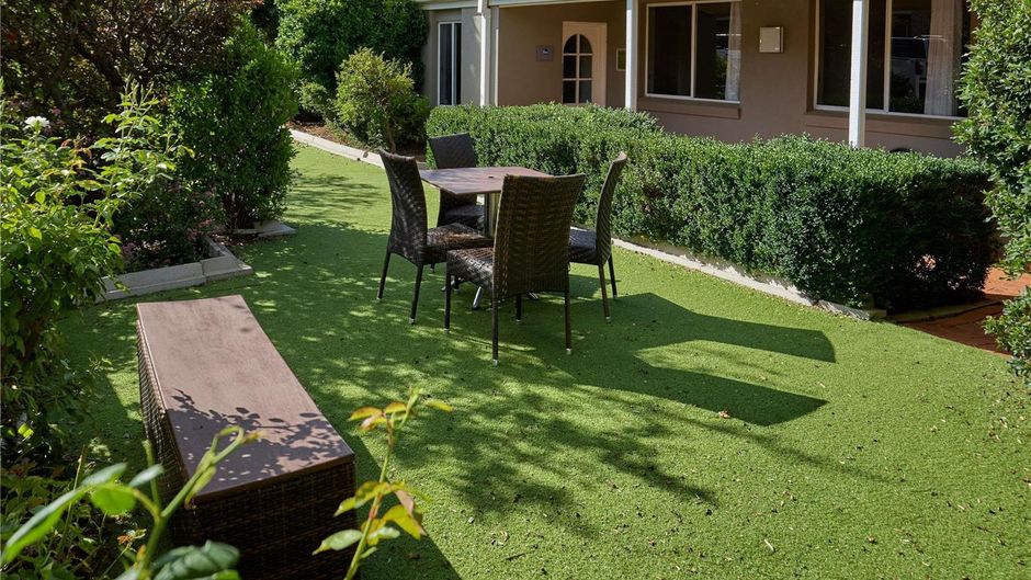 Ibis Styles Canberra Exterior