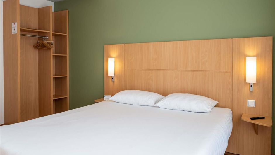 Ibis Kaunas Centre Hotel Room