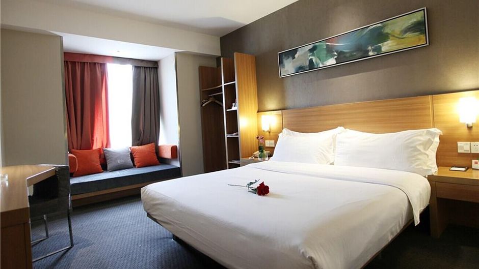 Ibis Yangzhou Wen Chang Attic Room