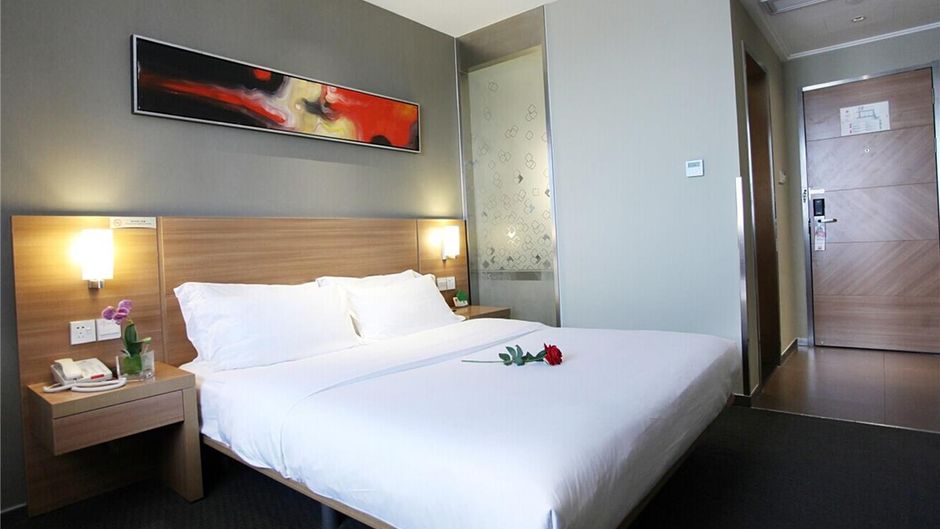 Ibis Yangzhou Wen Chang Attic Room