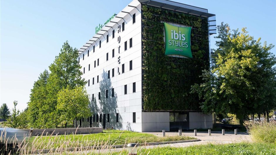 Ibis Styles Valence Romans TGV Room