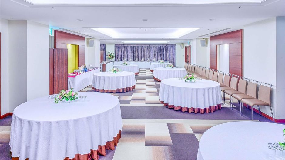 Mercure Okinawa Naha Meeting