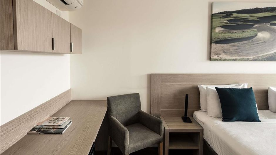 Mercure Portsea Room