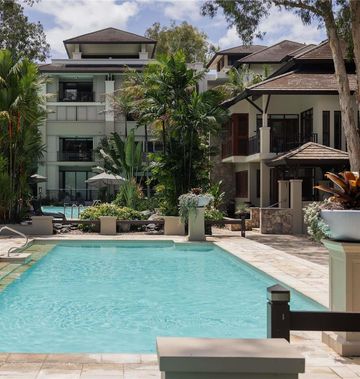 Pullman Palm Cove Sea Temple Resort/Spa