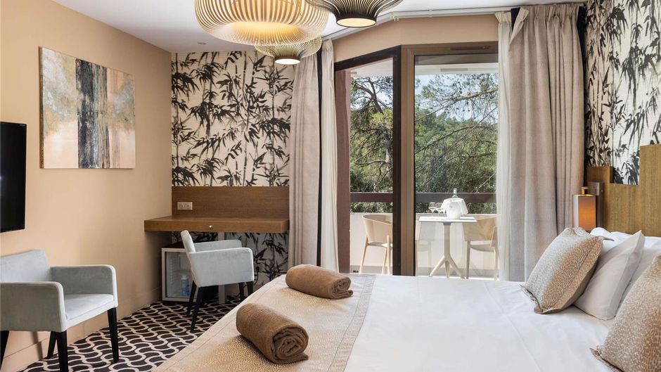 Mercure Brignoles Golf de Barbaroux Exterior