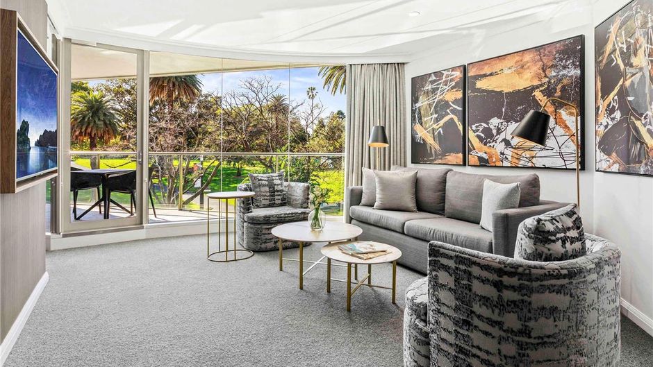 Pullman Quay Grand Sydney Harbour Exterior