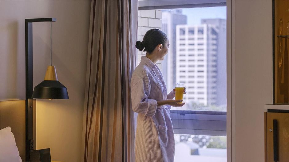 Mercure Brisbane King George Square Room