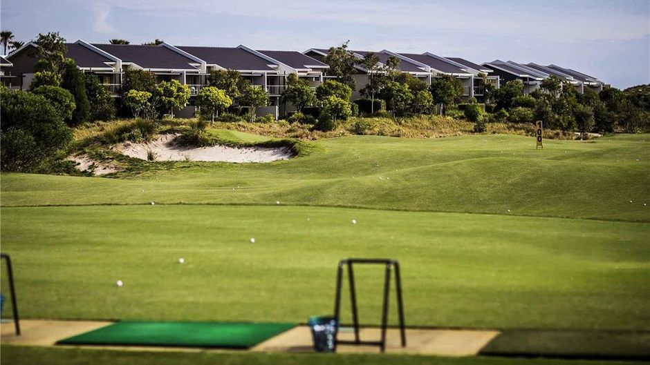 Pullman Magenta Shores Resort Golf