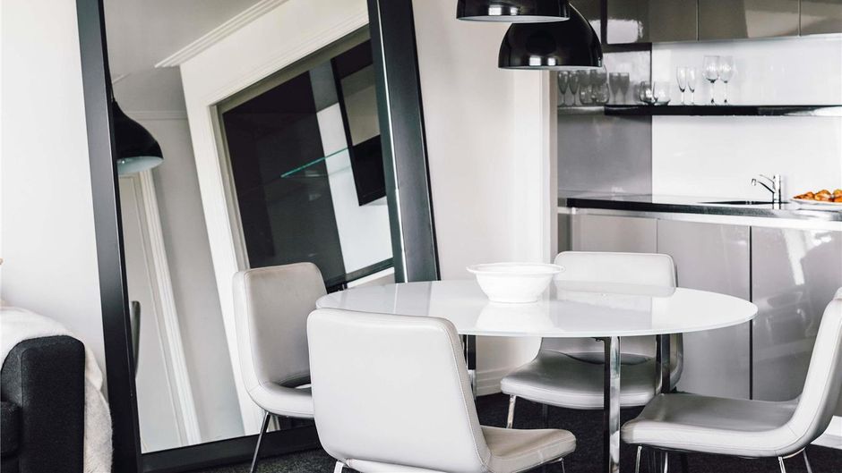 The Como Melbourne Room