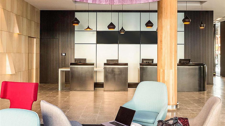 Ibis Adelaide Exterior