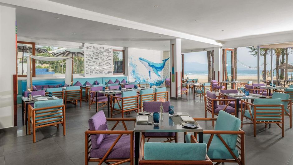 Pullman Danang Beach Resort Restaurant