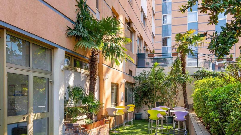 Ibis Styles Cannes le Cannet Exterior