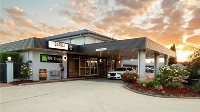 Ibis Styles Orange