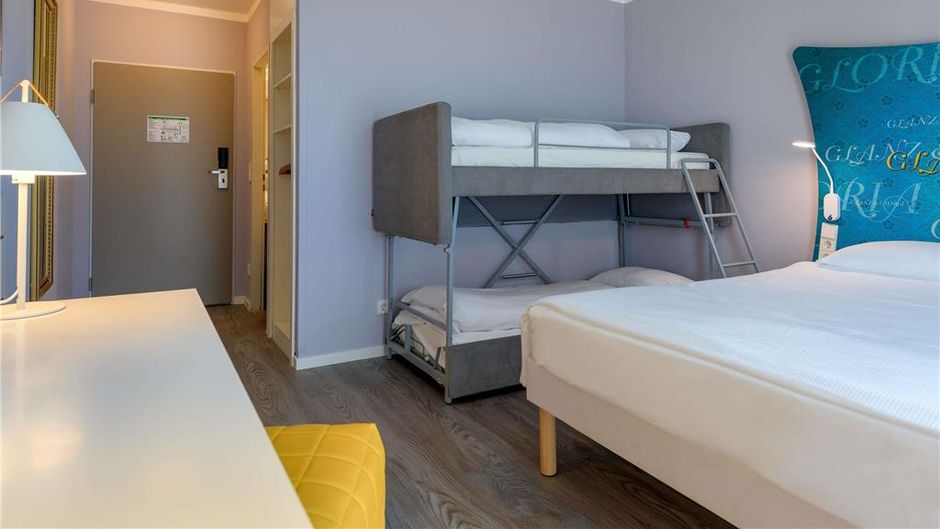 Ibis Styles Regensburg Hotel Room