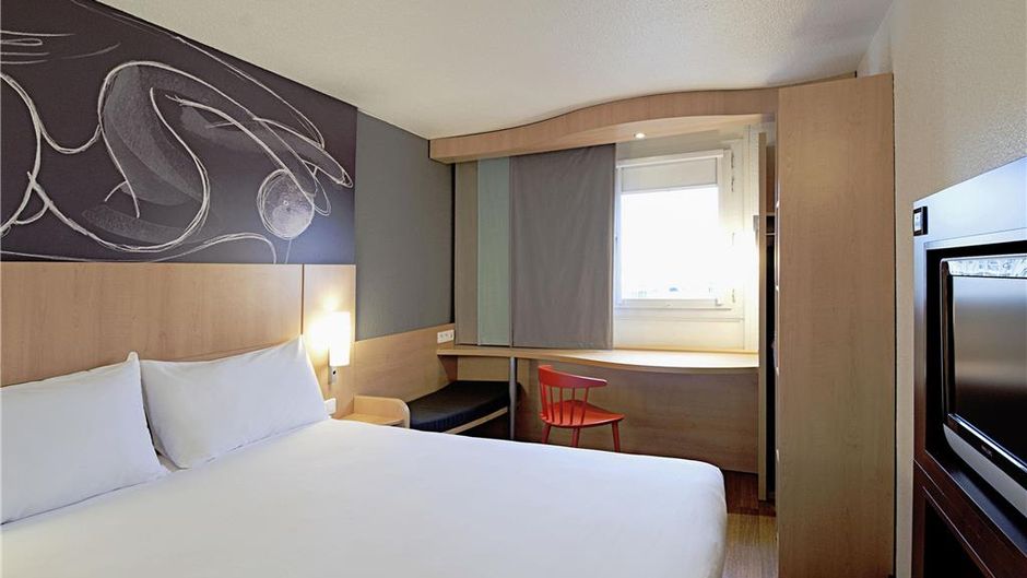 Ibis Porto Alegre Assis Brasil Room