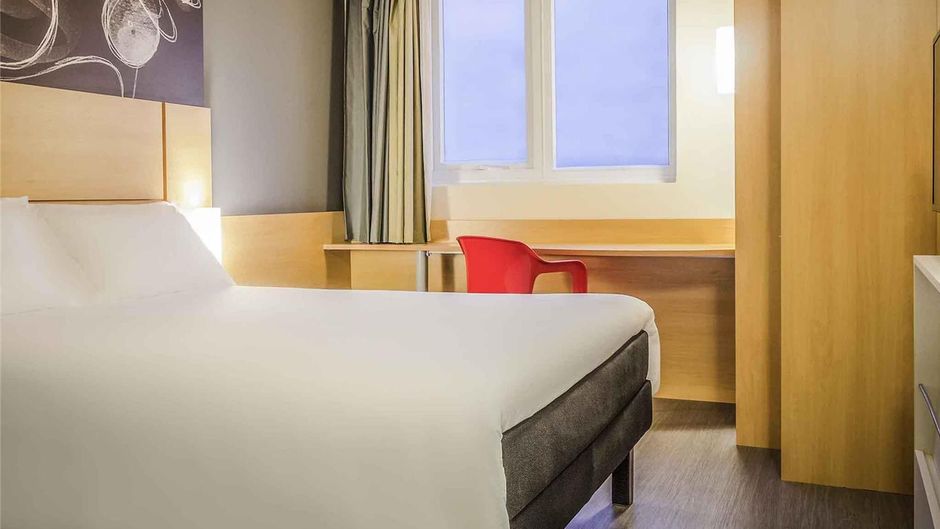 Ibis Porto Alegre Assis Brasil Room