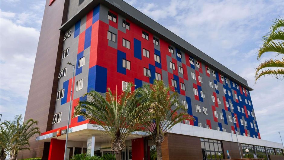 Ibis Porto Alegre Assis Brasil Exterior