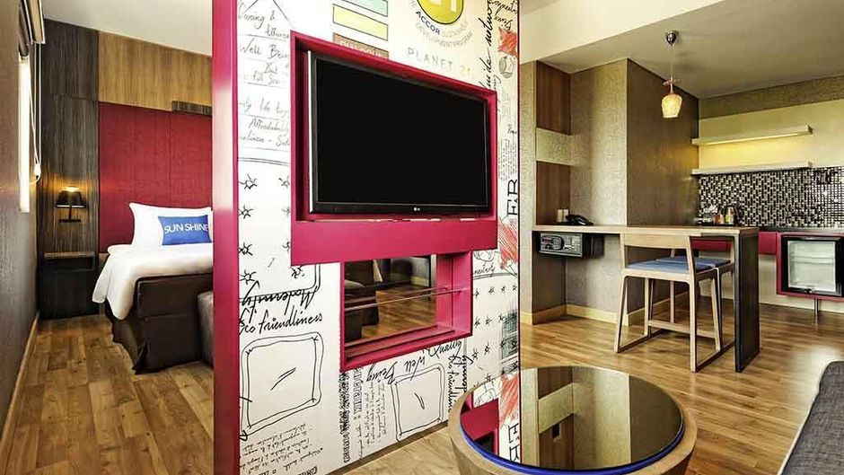 Ibis Padang Room