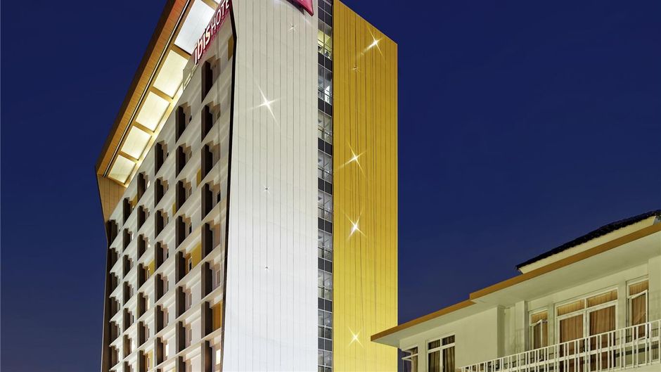 Ibis Padang Other