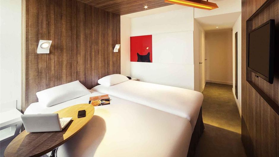 Ibis Styles Niort Poitou Charentes Room