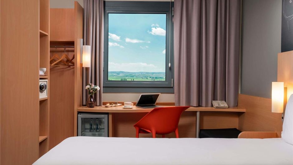 Ibis Ankara Airport Exterior