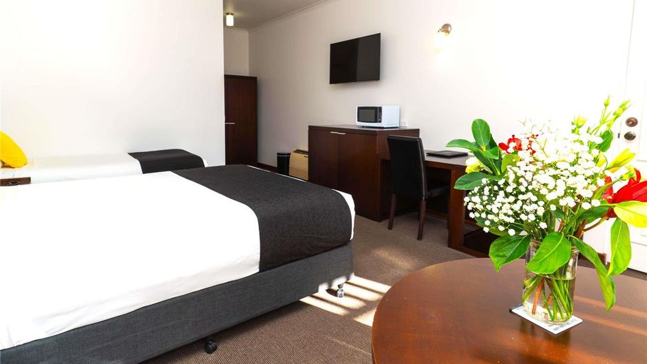 Mercure Port of Echuca Motel Room