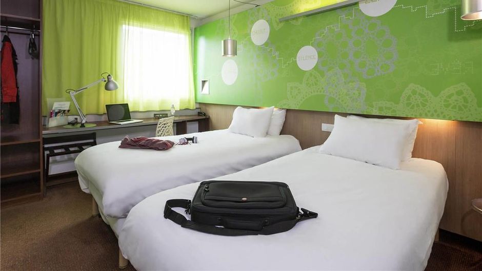 Hotel Ibis Styles Bethune Bruay Room