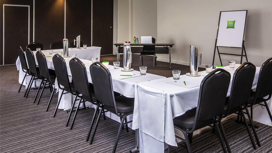 Ibis Styles Eagle Hawk Canberra Resort Meeting