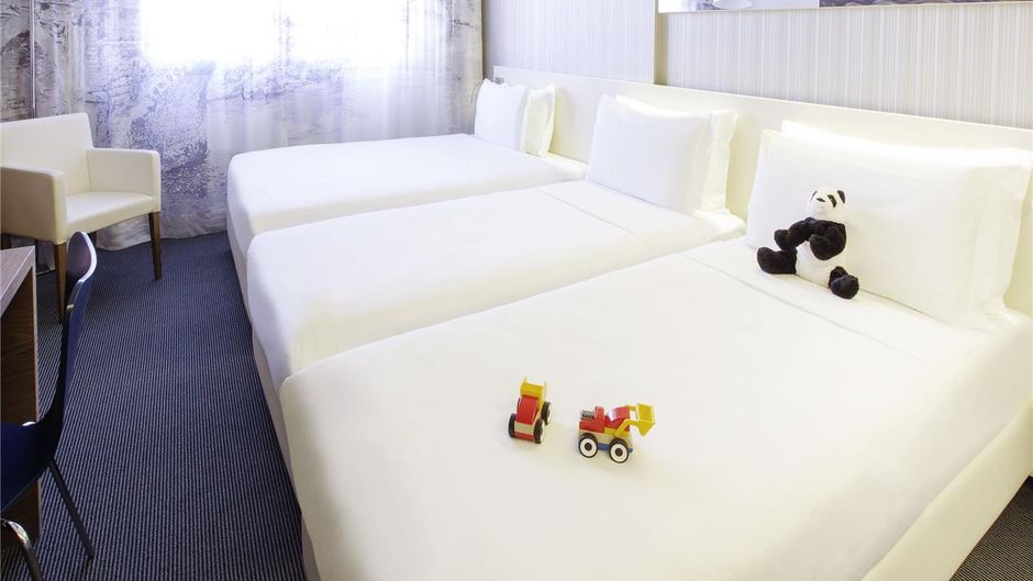 Ibis Styles Roma Eur Hotel Room
