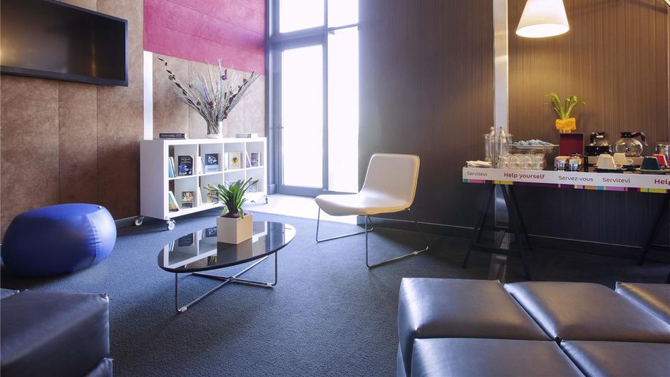 Ibis Styles Roma Eur Hotel Exterior