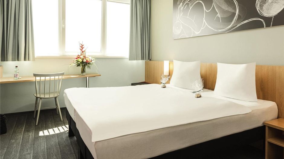 Ibis Vienna Airport Room