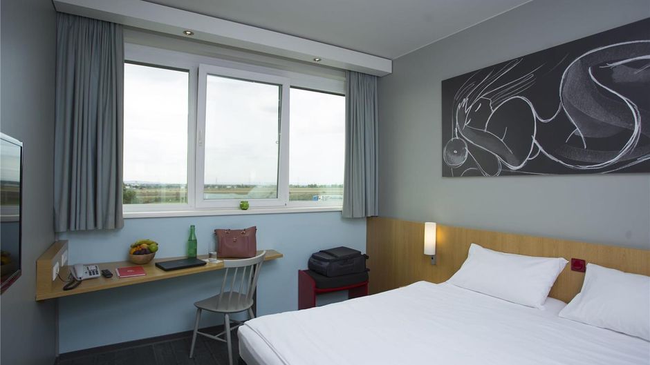 Ibis Vienna Airport Room