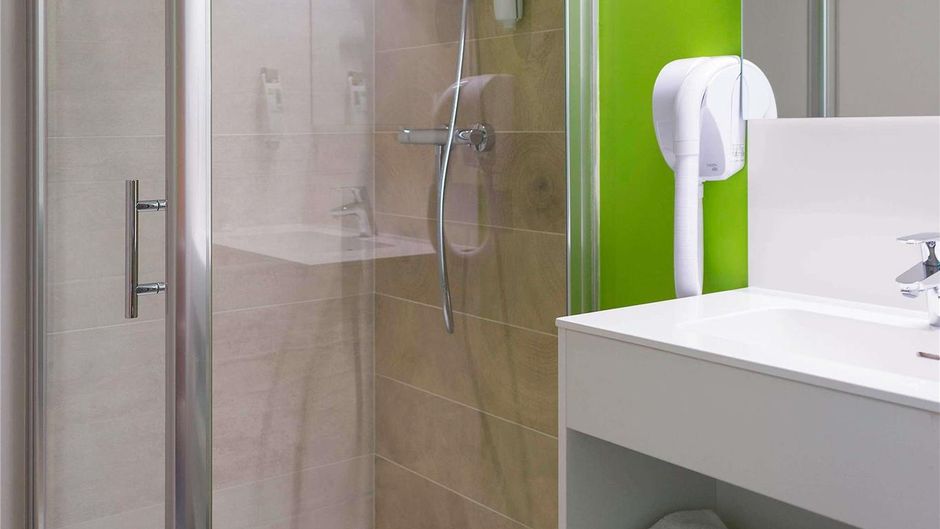 Ibis Styles Villeneuve Sur Lot Room