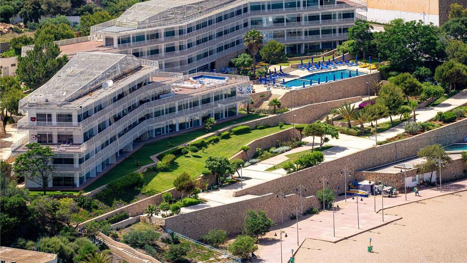 Mercure Quemado Resort Exterior