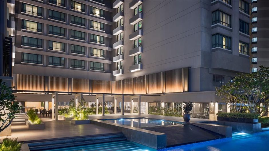 G Hotel Gurney Pool