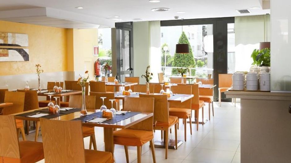 Atenea Park Suites Apartments Restaurant