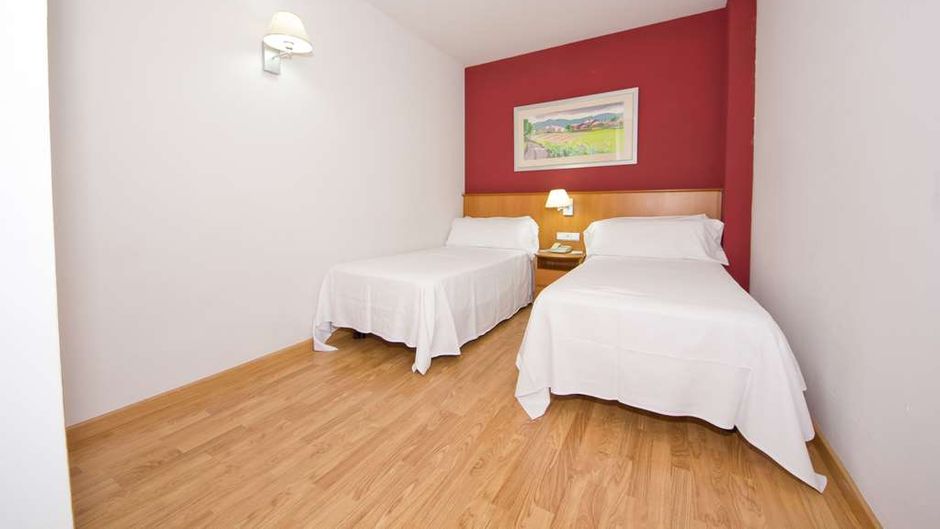 Aparthotel Atenea Valles Room