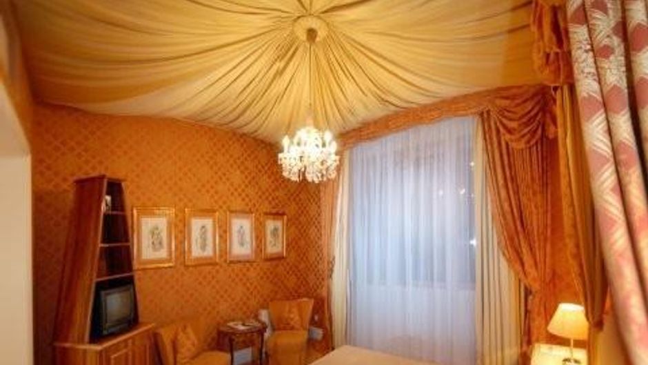 Bristol Hotel Room