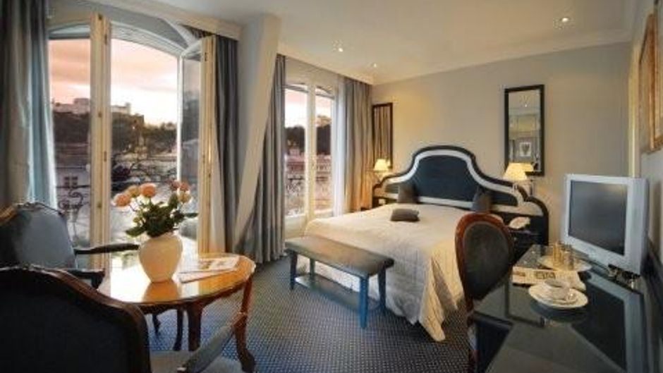 Bristol Hotel Room